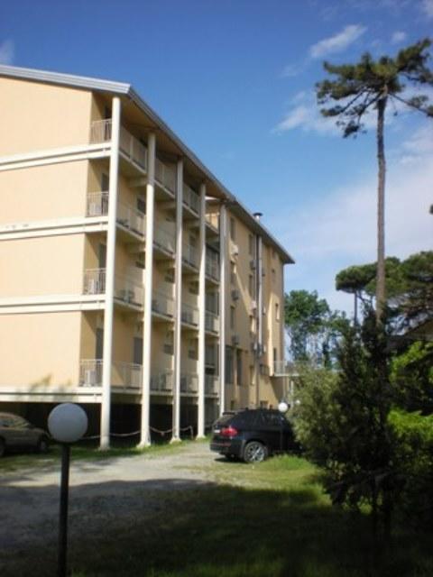 Hotel Florida Tirrenia Exteriör bild